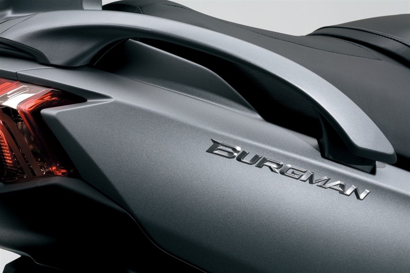Фото скутера Suzuki Burgman 650 Executive